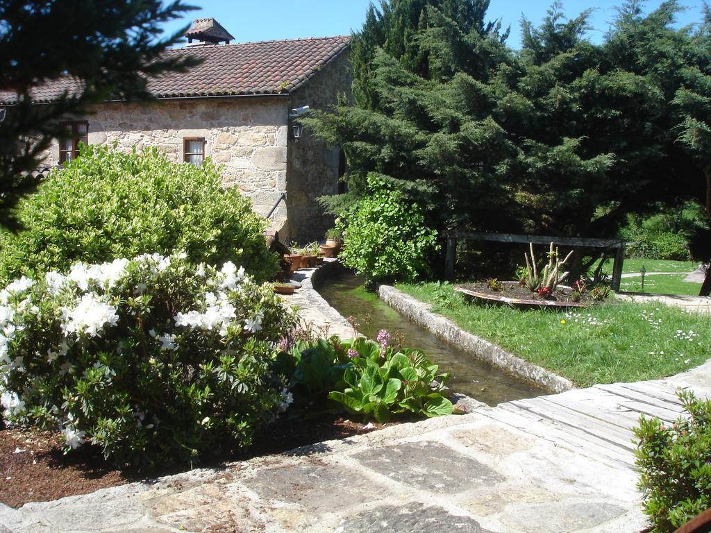 Aldea Os Muinos Guest House As Mirans Exterior photo